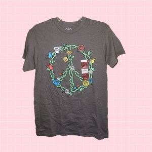 Dom 🌹 Gray Peace Sign Graphic Tee